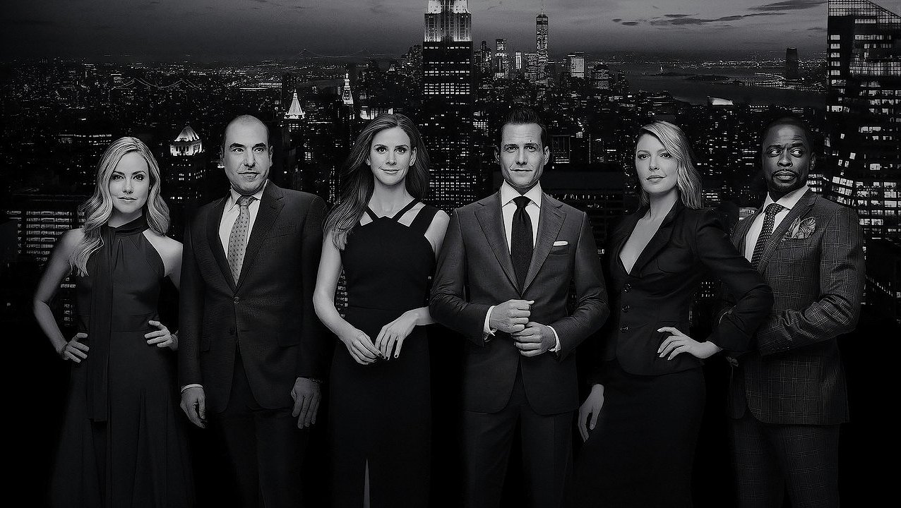 ไม่ใช่ทนายแต่สวมสูท: สูตรสำเร็จของซีรีส์ ‘Suits’ ที่ทำให้คุณลืมข้อกฎหมาย